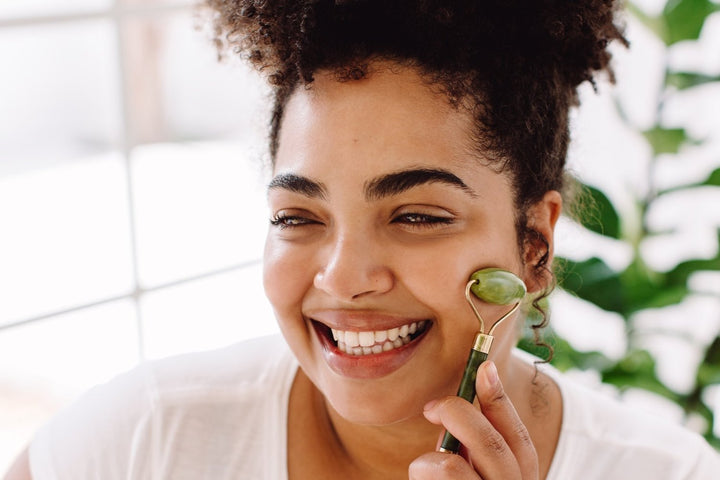 No. 13 RE-ENERGIZE - Jade Crystal Contour Sculpting Roller